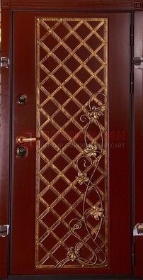 Бордовая металлическая дверь с ковкой ДК-10 для квартиры в Всеволожске