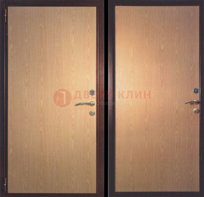 Коричневая металлическая дверь с ламинатом ДЛ-17 в Всеволожске