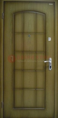 Зеленая стальная дверь с МДФ ДМ-116 на веранду в Всеволожске