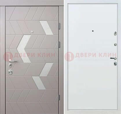 Светлая металлическая дверь с терморазрывом и МДФ панелью ДМ-190 в Всеволожске