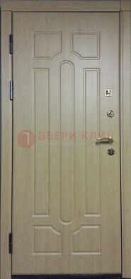 Светлая железная дверь с МДФ ДМ-21 в дом в Всеволожске
