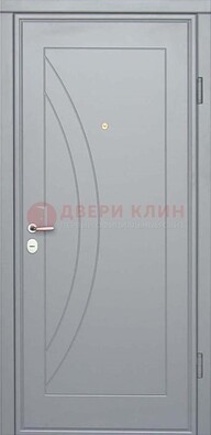 Белая железная дверь с МДФ ДМ-29 в квартиру в Всеволожске