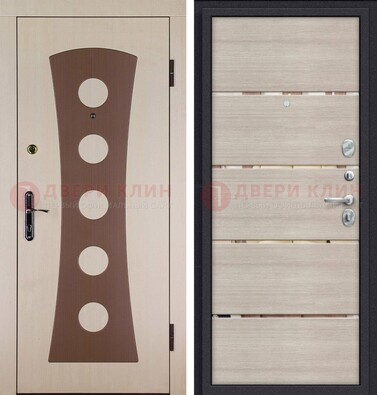 Светлая металлическая дверь с МДФ в квартиру ДМ-365 в Перми