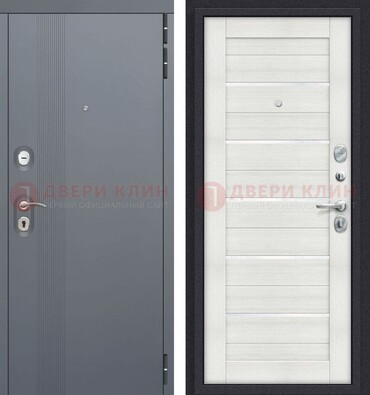 Железная дверь с серой и белой МДФ ДМ-462 в Всеволожске