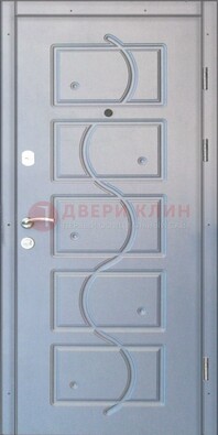 Белая входная дверь с МДФ ДМ-66 в Всеволожске