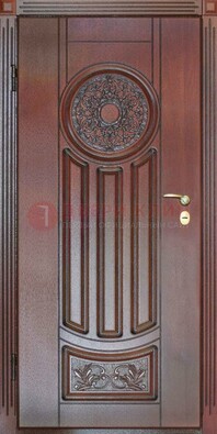 Темная стальная дверь с массивом дуба с рисунком ДМД-19 в Всеволожске