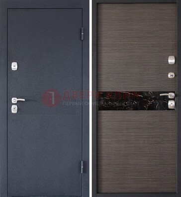 Черная железная дверь с порошковым напылением МДФ внутри ДП-114 в Всеволожске
