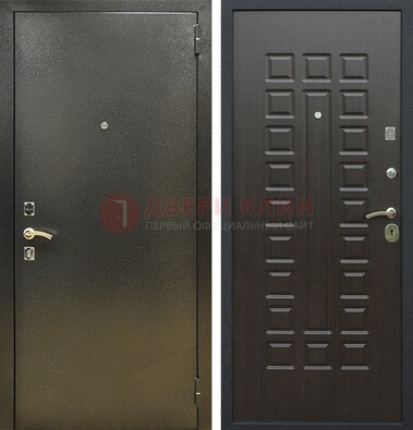 Темно-серая железная дверь с порошковым покрытием и МДФ Венге ДП-287 в Всеволожске