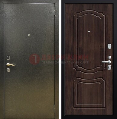 Темно-серая железная дверь с порошковым покрытием и коричневой МДФ ДП-288 в Всеволожске