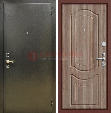 Темно-серая входная дверь с порошковым покрытием и коричневая МДФ ДП-290 в Всеволожске