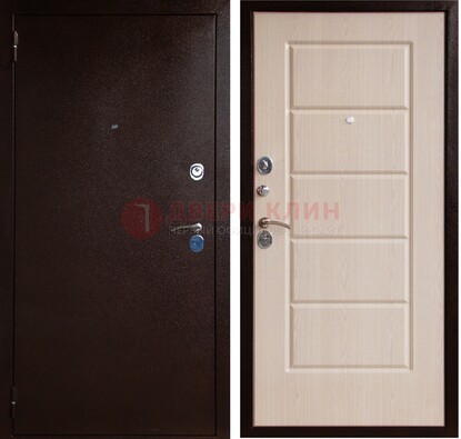 Коричневая металлическая дверь с порошковым окрасом ДП-92 в Всеволожске