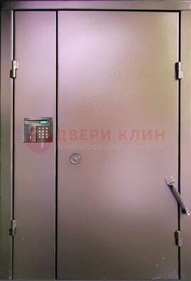 Коричневая стальная дверь в подъезд ДПД-1 в Всеволожске
