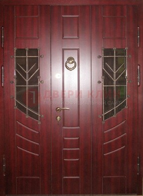 Парадная дверь со вставками из стекла и ковки ДПР-34 в загородный дом в Всеволожске