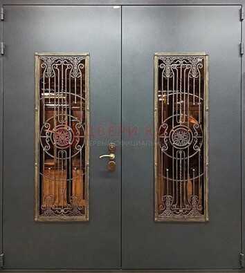 Входная металлическая парадная дверь со стеклом и ковкой ДПР-81 в Всеволожске