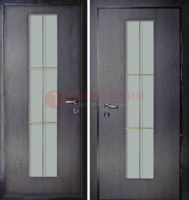 Темная стальная дверь со стеклом ДС-3 для загородного дома в Всеволожске
