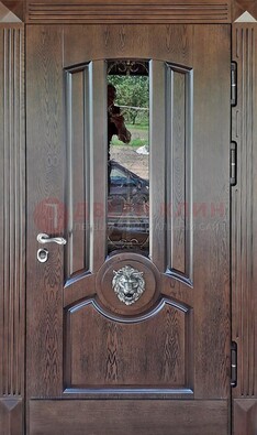 Коричневая уличная дверь со стеклом и ковкой ДСК-107 в Всеволожске