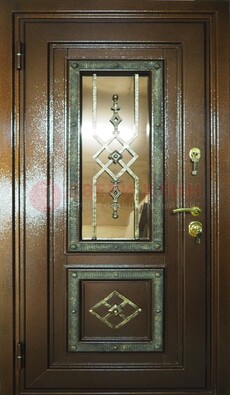 Теплая входная дверь со стеклом и ковкой разноцветной ДСК-13 в Саранске