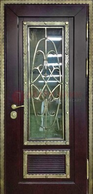 Темная уличная дверь порошок со стеклом и ковкой ДСК-167 в Всеволожске