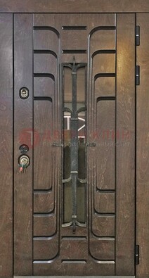 Современная стальная дверь со стеклом и ковкой ДСК-193 в Всеволожске