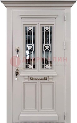 Белая уличная дверь со стеклом и ковкой ДСК-206 в Всеволожске