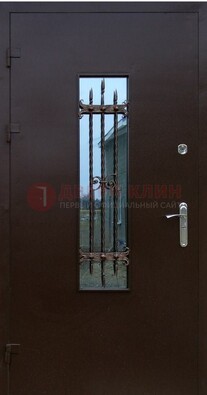 Надежная металлическая дверь со стеклом и ковкой ДСК-47 в Сосновый Бор