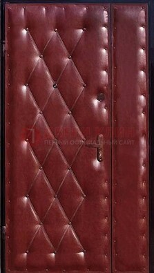Бордовая тамбурная дверь ДТМ-25 в Всеволожске