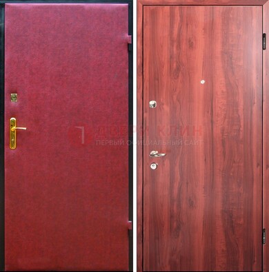 Красная входная дверь с винилискожей ДВ-30 в Всеволожске