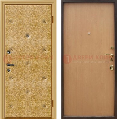 Светлая металлическая дверь с винилискожей ДВ-34 в Всеволожске