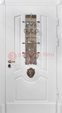 Белая металлическая дверь с виноритом и стеклом с ковкой ДВТ-165 в Всеволожске