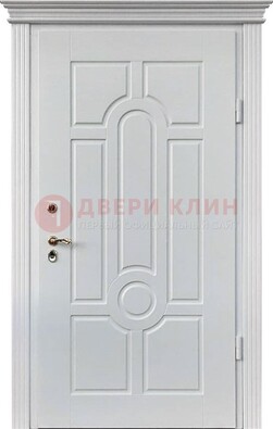 Белая уличная дверь с виноритом для дома ДВТ-247 в Всеволожске