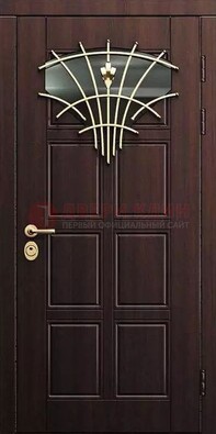 Уличная коричневая дверь с виноритом и Белой панелью ДВТ-94 в Всеволожске
