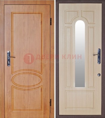 Светлая железная дверь с зеркалом ДЗ-24 в Всеволожске