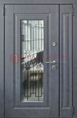 Серая стальная дверь Винорит со стеклом и ковкой ПЛ-29 в Всеволожске