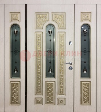 Светлая железная дверь с МДФ и витражом ВЖ-34 в Всеволожске